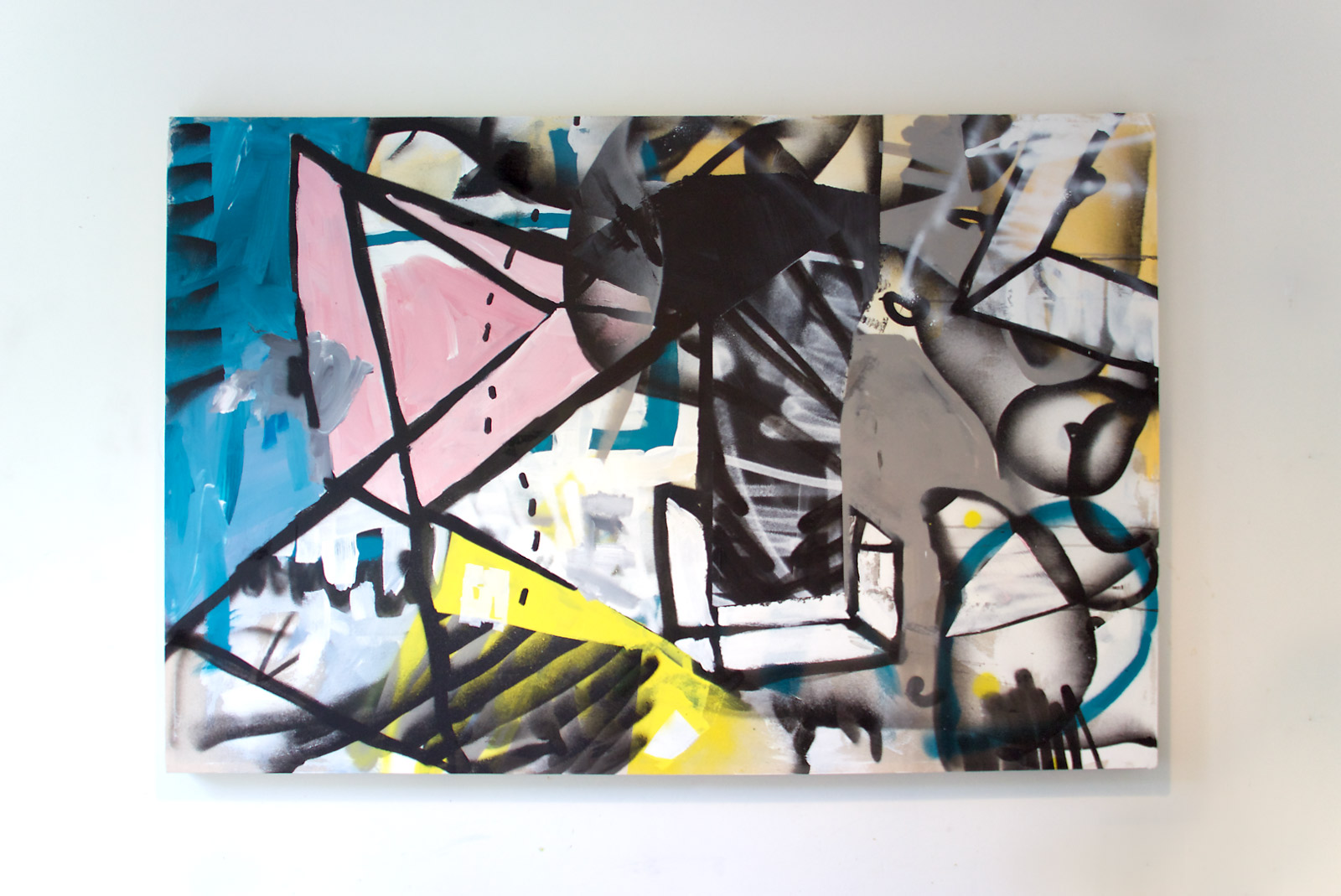 abstract-geometric-street-art-painting