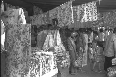 Hari Raya Aidilfitri festive shopping, 1965