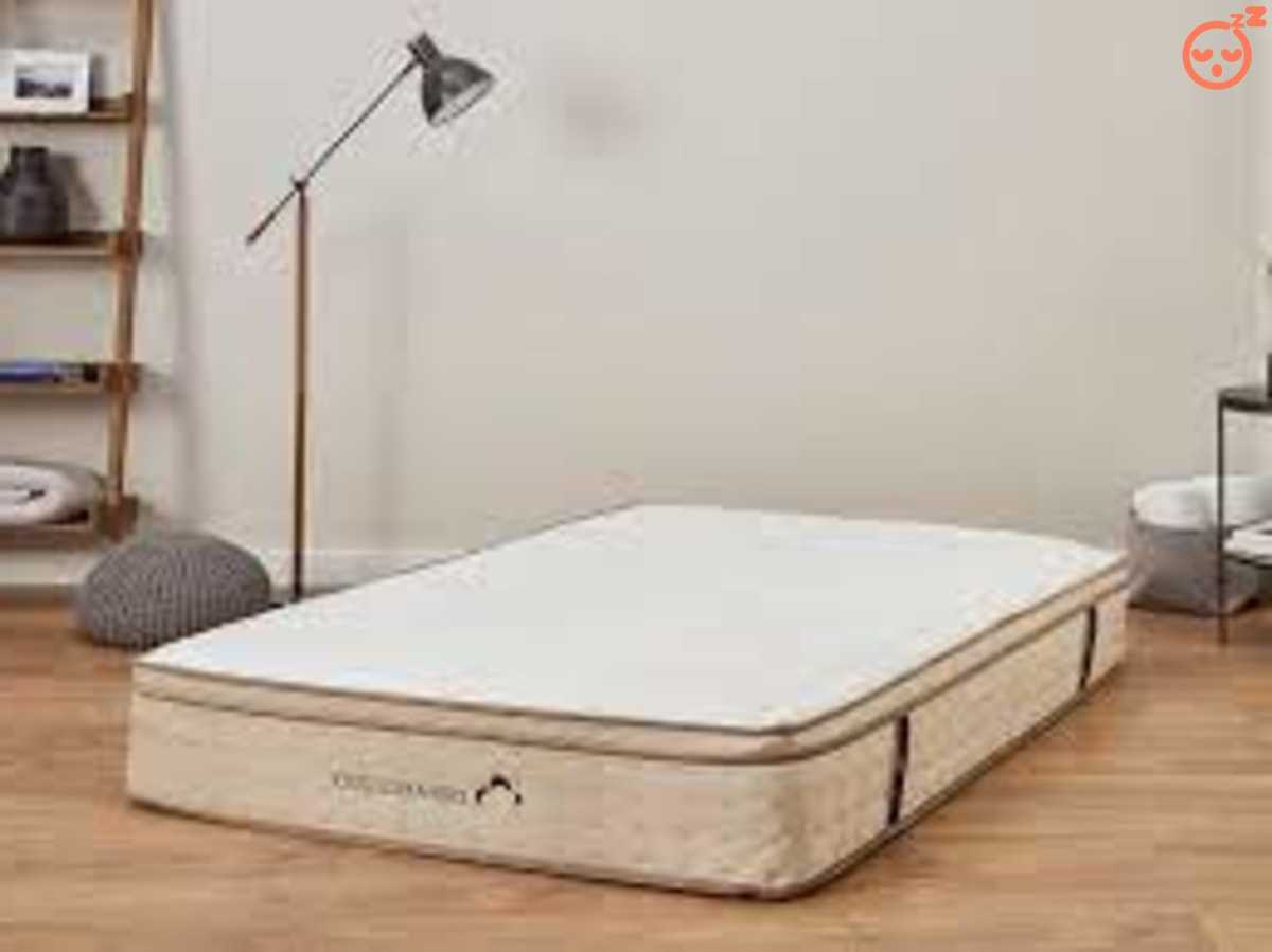 Gel foam incorporated in Dreamcloud Luxury Hybrid mattress