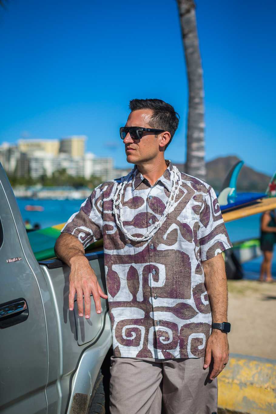 Ora, Button-Down Aloha Shirt