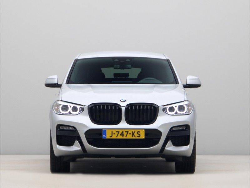 BMW X4 xDrive20i Executive M Sport afbeelding 6