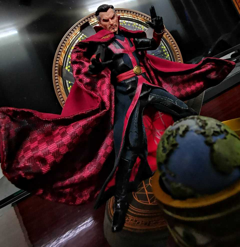 Mezco Doctor Strange PX