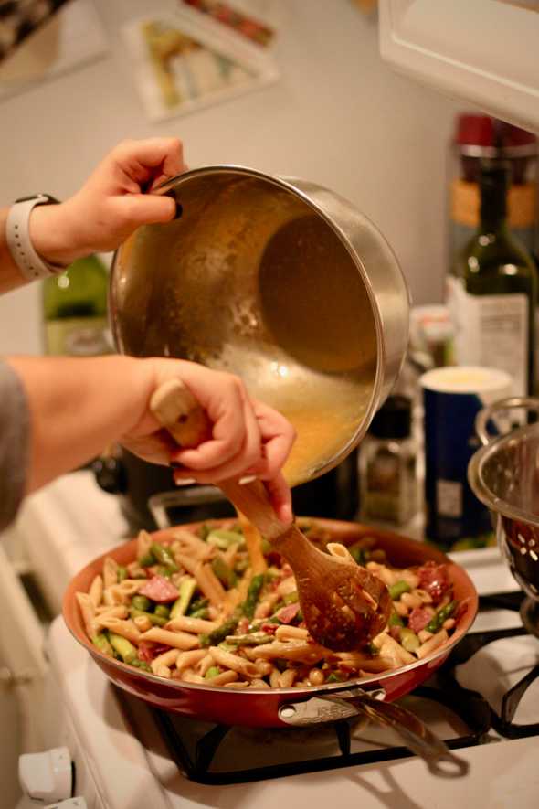 Adding yolks to pasta