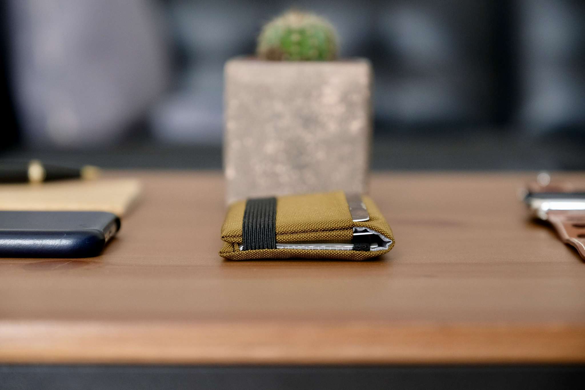 The minimalist wallet comes in multiple colors