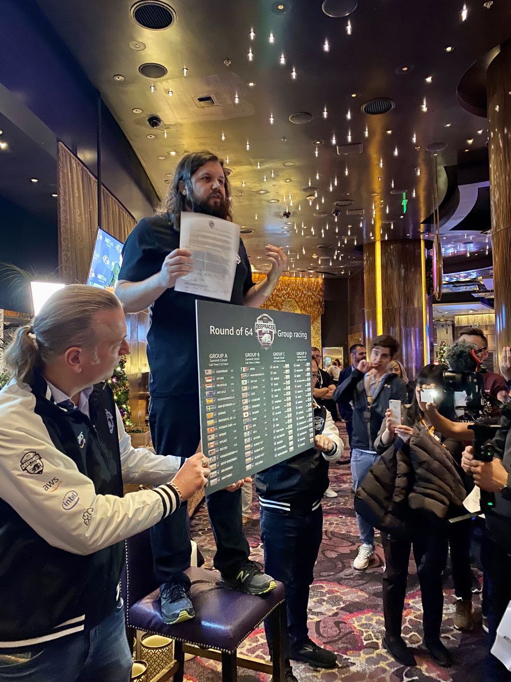 Re:Invent 2019 https://d33wubrfki0l68.cloudfront.net/195e5e7619f89d61b97beff7691bac8cc056cb92/ea80e/images/uploads/reinvent-deepracer-2.jpg