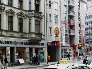 Checkpoint Charlie Museum