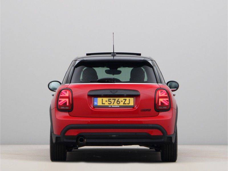 MINI 5-deurs Cooper MINI Yours Aut. afbeelding 10