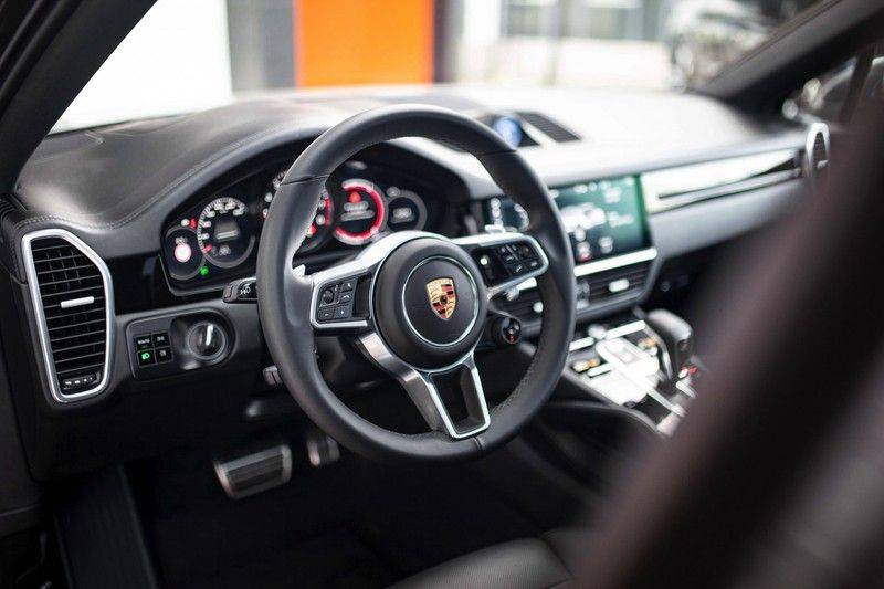 Porsche Cayenne 2.9 S Coupé *BOSE / Sportdesign / 4 Wielbesturing / Memory / Sport Chrono / HUD* afbeelding 7