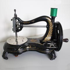 Photo Gallery Of Antique Sewing Machines