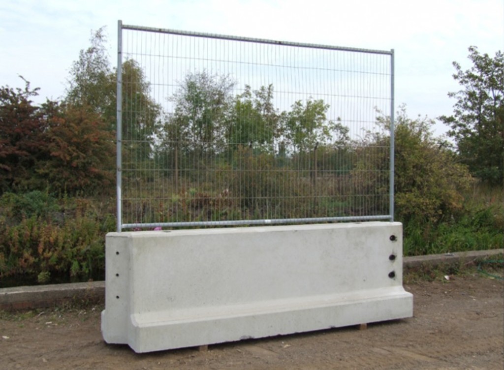 Concrete Barriers with fecning
