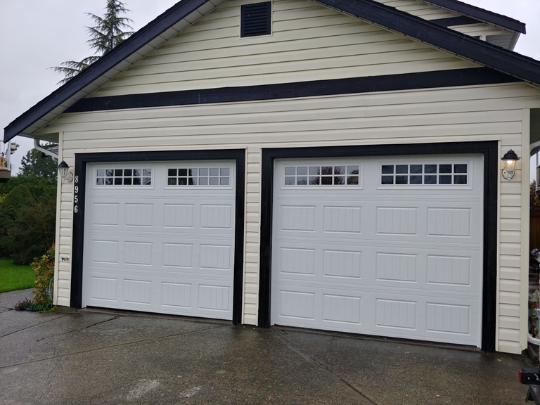 Garage Door Installation, Walnut Grove, Langley, B.C. Portfolio 1