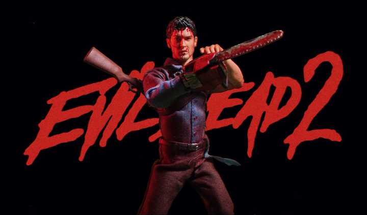 Mezco Toy Evil Dead 2 Ash 1/12 Figure