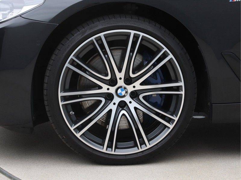 BMW 5 Serie Touring 540i xDrive High Executive afbeelding 25