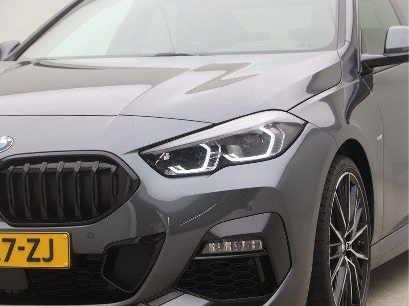 BMW 2 Serie Gran Coupé 220i High Executive M-Sport Automaat afbeelding 21