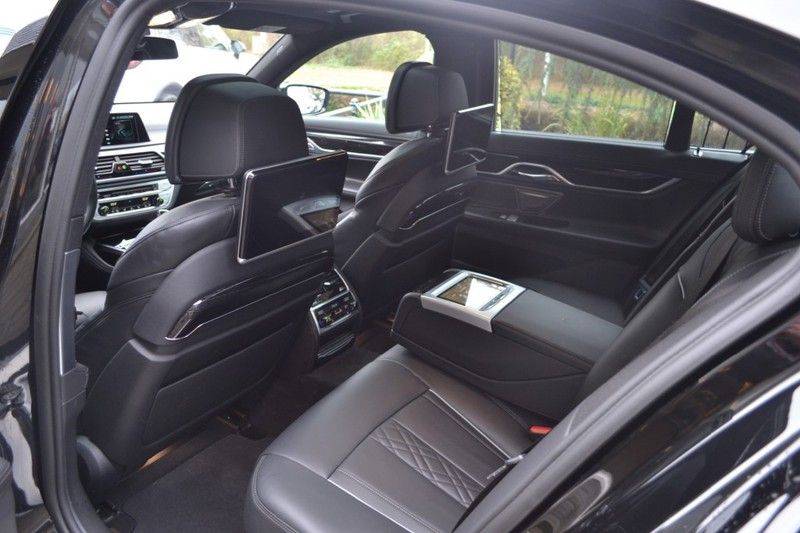 BMW 7 Serie 740d xDrive M sportpakket NP €165.000 afbeelding 6