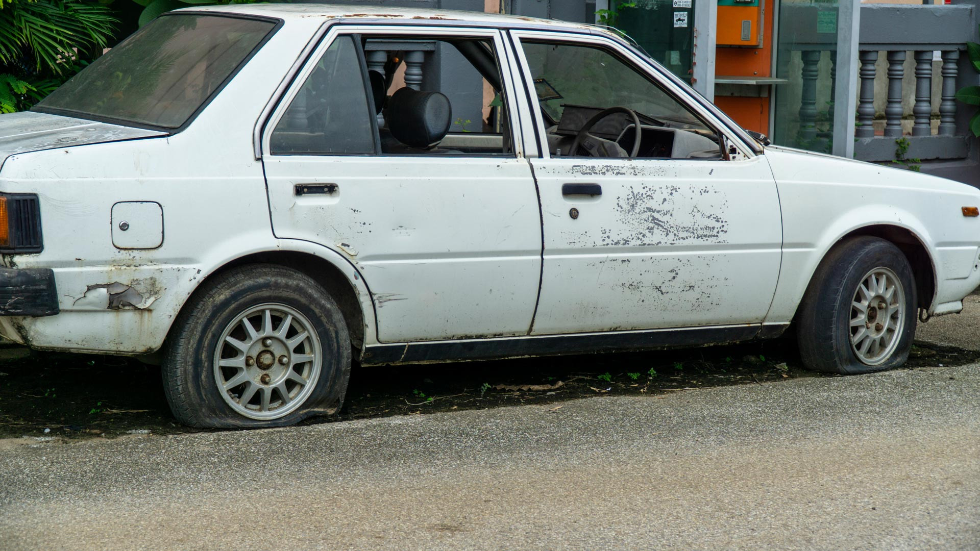 Junk car in bad condition, ready for junk car removal