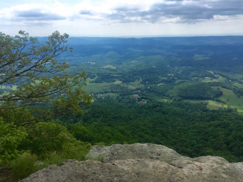 AT 2017: Days 47-49, Doc's Knob Shelter to Pearisburg and Roanoke ...