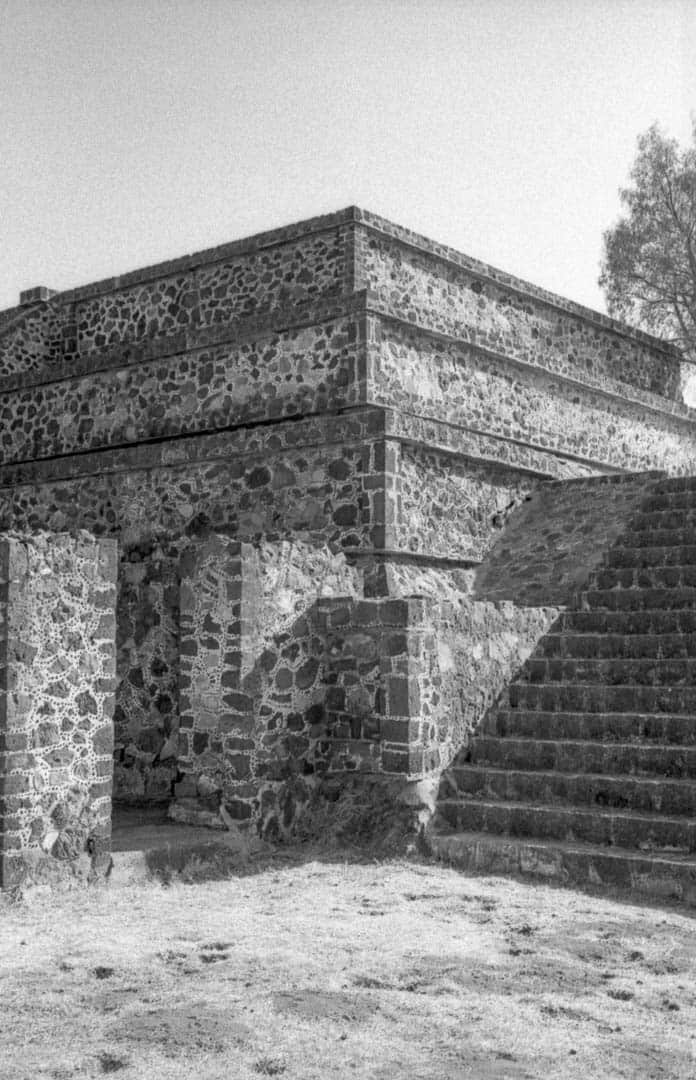 Teotihuacan walls and stairs