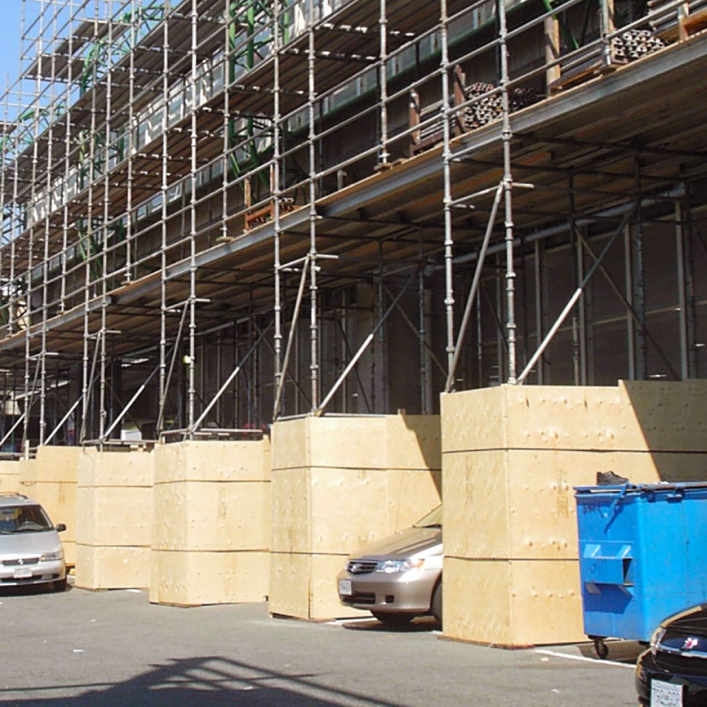 An example of an empty urban space: scaffolding around a construction site