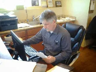 picture of geoff in his office