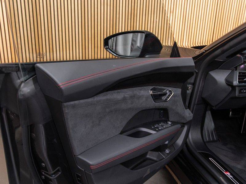 Audi e-tron GT RS B&O,CERAMIC,SPORTSTOELEN PRO afbeelding 13