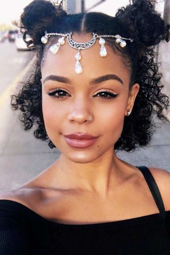 Gorgeous And Easy Curly Hairstyles To Try Today