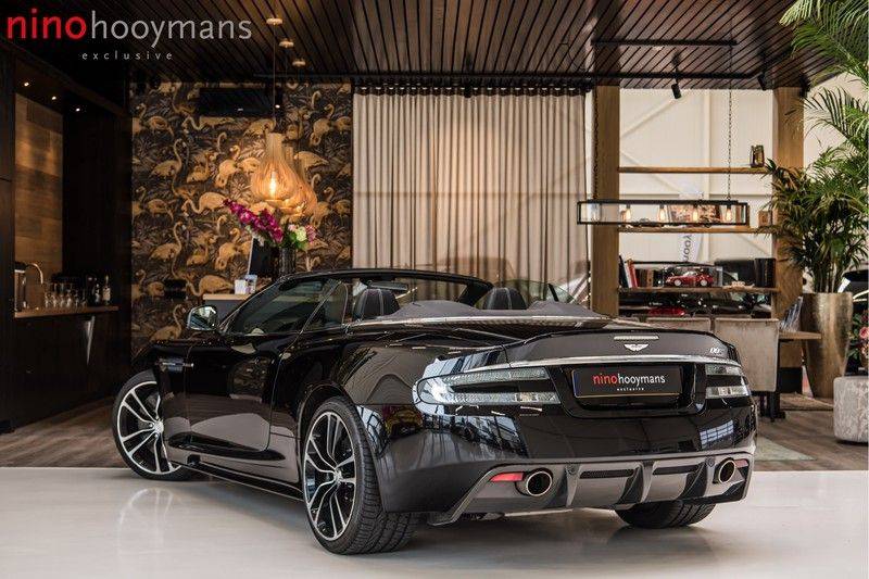 Aston Martin DBS Volante 6.0 V12 Black Carbon Edition afbeelding 4