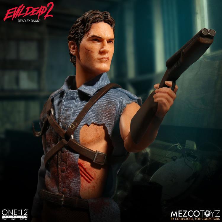 Mezco Toyz Evil Dead 2 One:12 Collective Ash