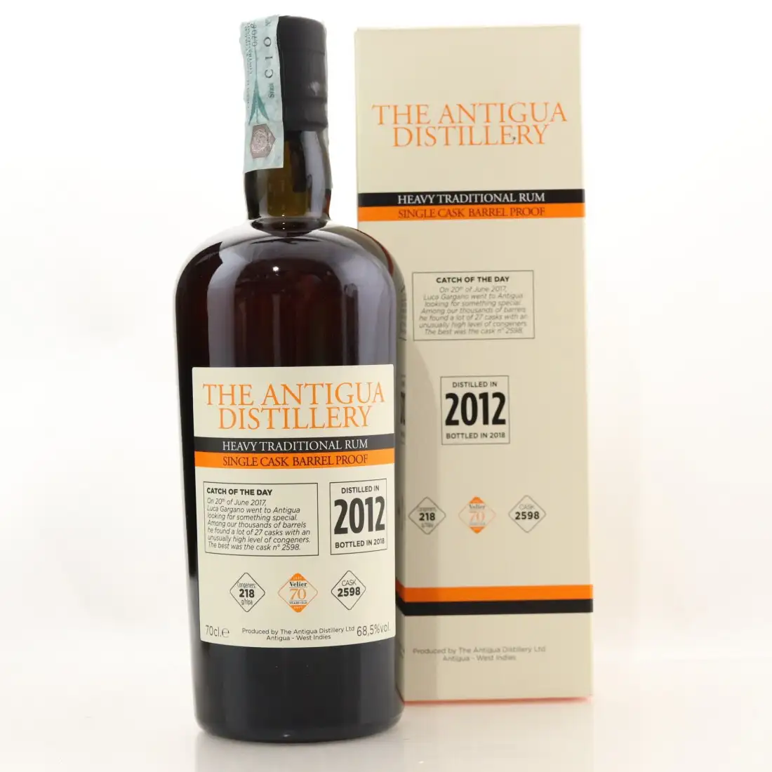 Image of the front of the bottle of the rum Heavy Traditional Rum Single Cask