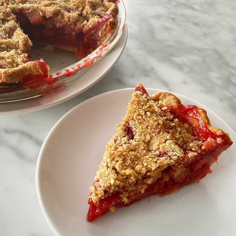 This may be the best pie I’ve…ever…made 😳. Recipe via @emcdowell’s The Book on Pie with the oatmeal crumb topping - produce via @wilkloworchards @grownyc_brooklyn ❤️🍓🥧. It is a winner folks.