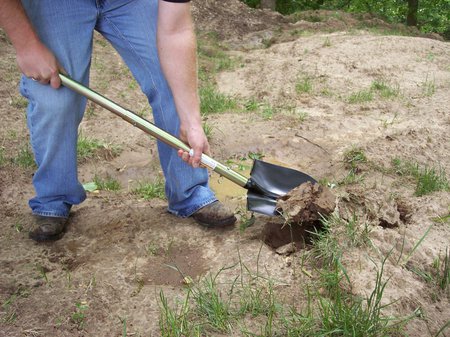 The 8 Best Off Road Shovels (and What Makes Them Great) - Roundforge