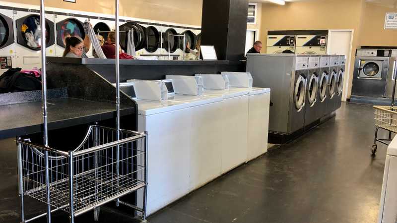 Laundromat in Tehachapi