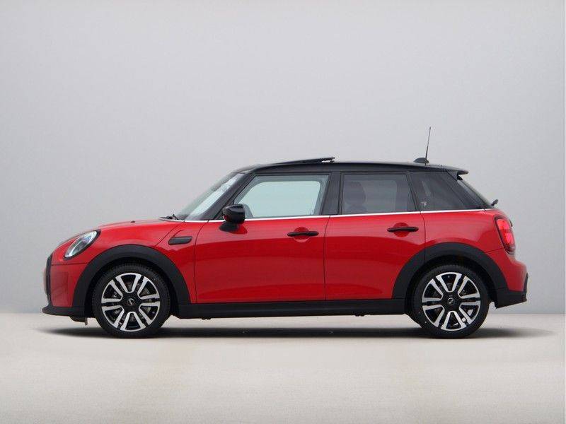 MINI 5-deurs Cooper MINI Yours Aut. afbeelding 12