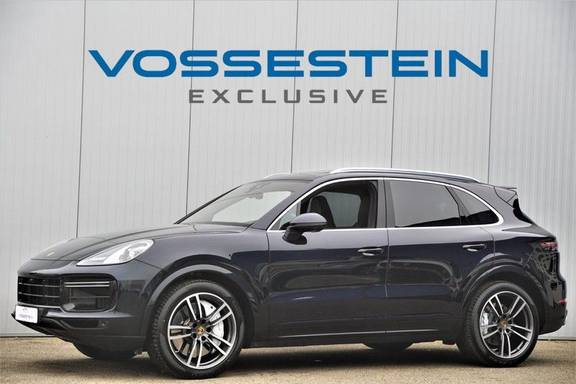 Porsche Cayenne 4.0 Turbo 550 PK / Sport Chrono / Pano / Side assist / PDCC / 1e Eig. / Nw. Prijs 235k!