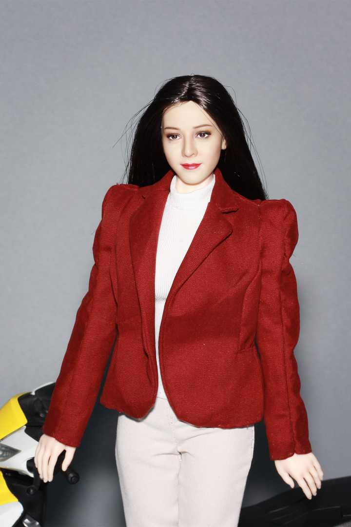 Dilraba Dilmurat Fashion Show