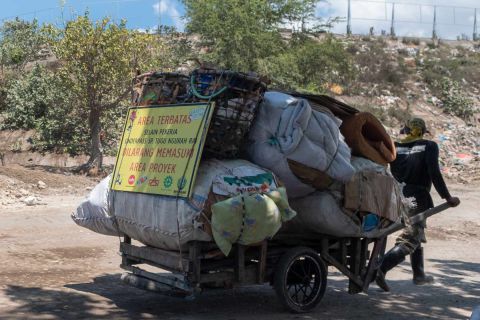 Fumes - Art, Photography, Ideas - 180903 PHOTO ANDREA CAPELLO PARADISE GARBAGE 311