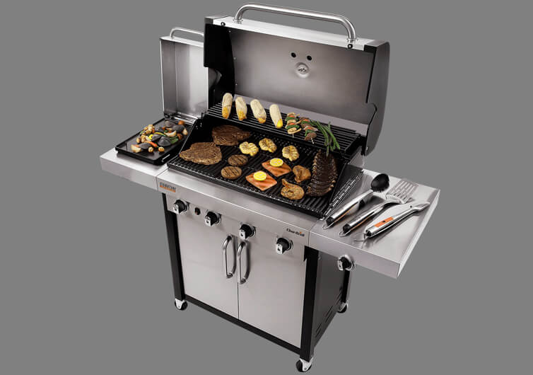 Char-Broil Signature TRU-Infrared 4-Burner Gas Grill With Food