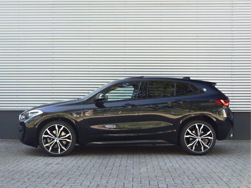 BMW X2 sDrive20i M-Sport - Panorama - Harman Kardon - DAB - Head-up afbeelding 7