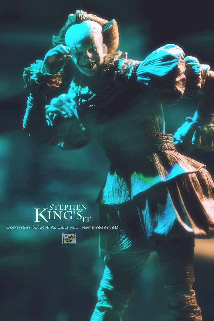 It Ultimate Pennywise Dancing Clown