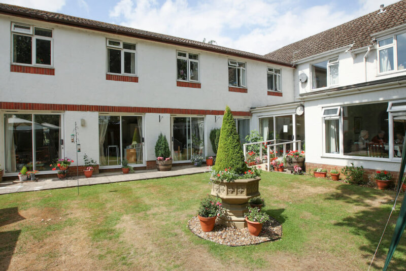 Mile Oak Rest Home Crosscrown Care Homes