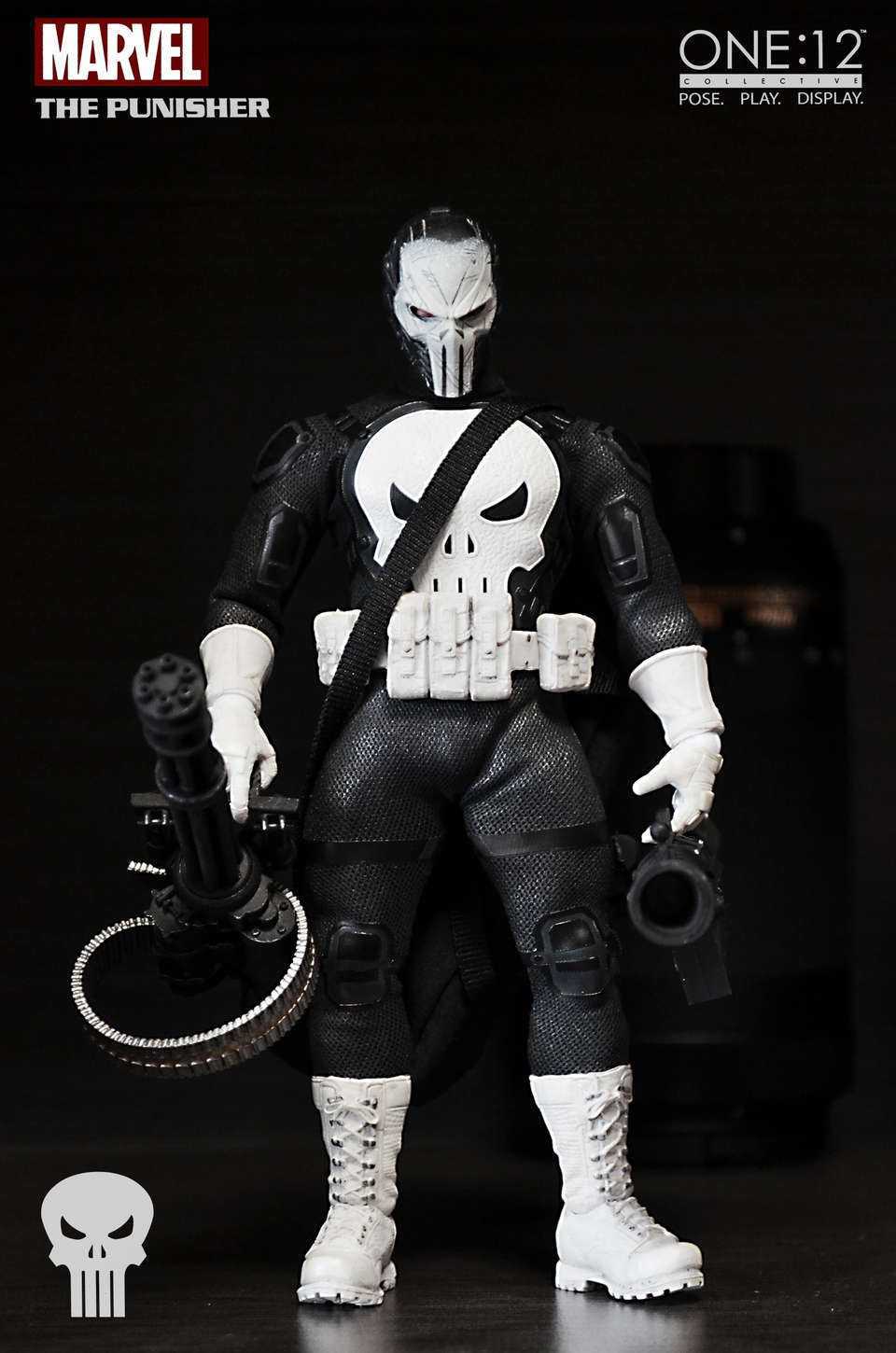 Mezco Six Inch Blade