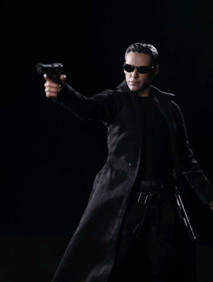 the matrix neo figure