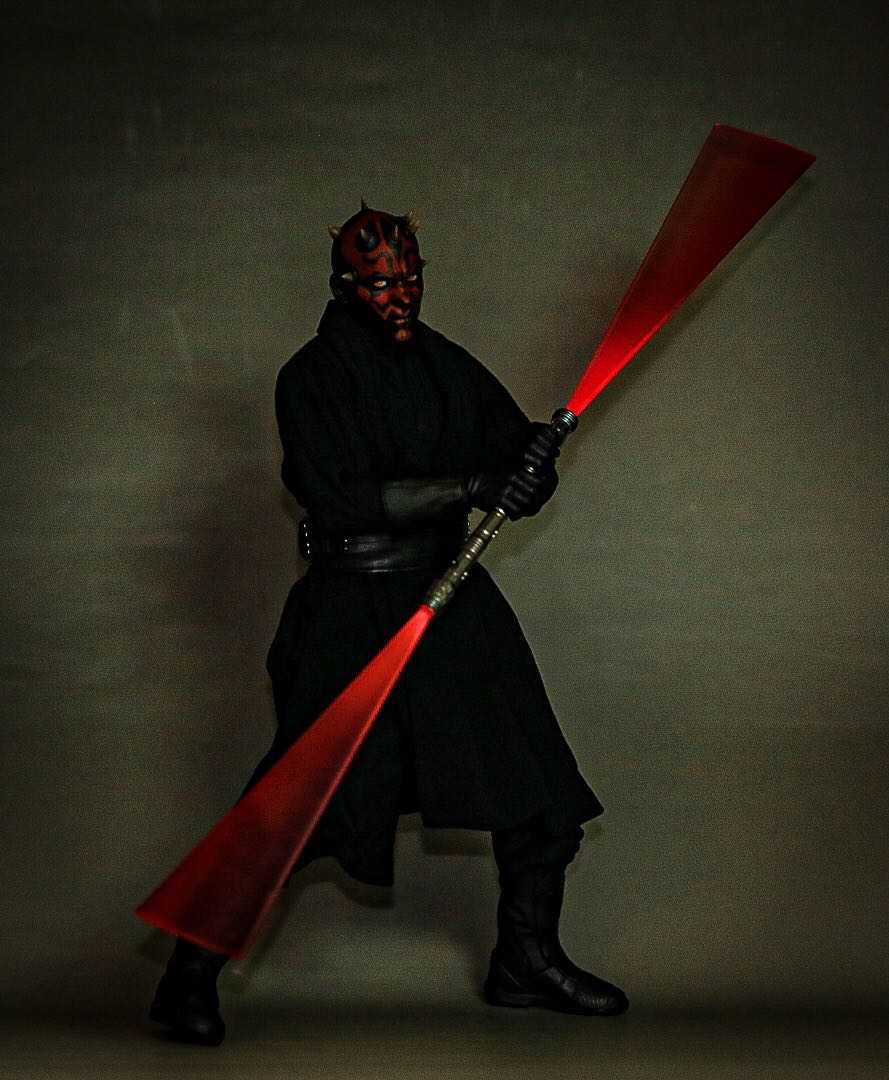 Hot Toys DX17 Darth Maul 1/6 Figure