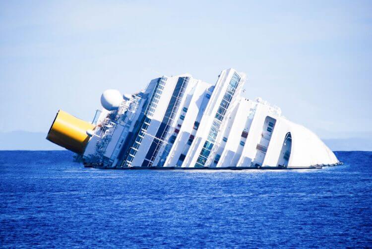 boat capsizing accident in California