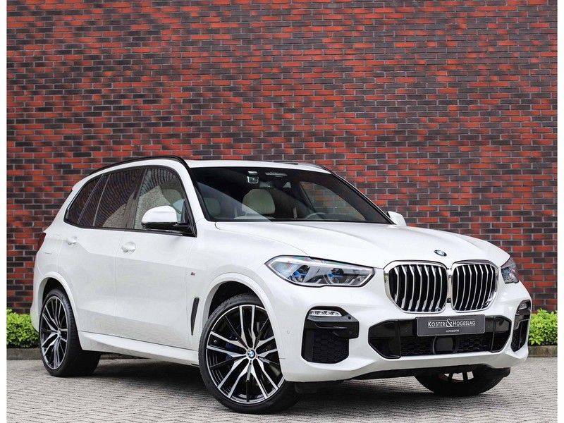 BMW X5 xDrive45e High Executive *Luchtvering*HUD*Pano*Laser*Harman/kardon* afbeelding 1