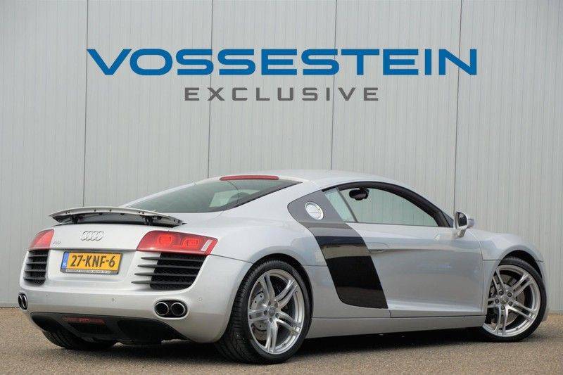 Audi R8 4.2 V8 FSI / 49dkm NAP / 1e eigenaar / B&O / R-Tronic / Orgineel Nederlands! / Navigatie afbeelding 8