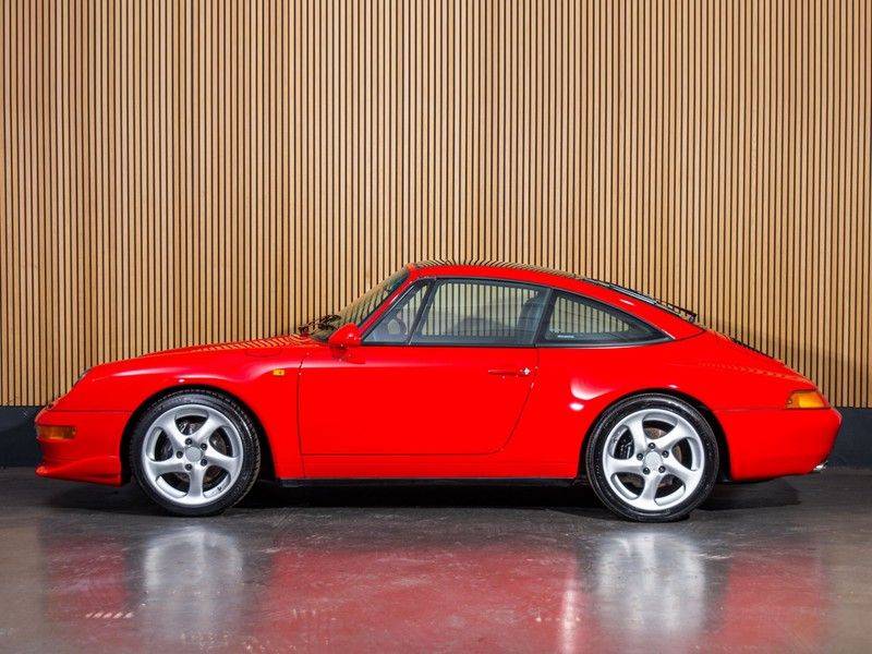 Porsche 911 3.6 TARGA LEDER,AUTOMAAT afbeelding 2