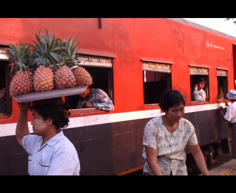Burma Hsipaw Train 23