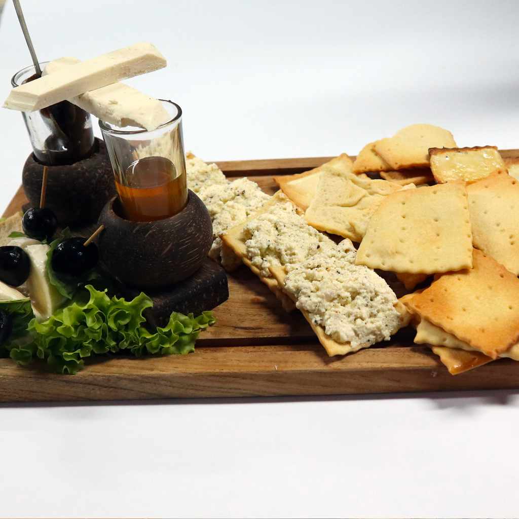 appetizers: cheese plate