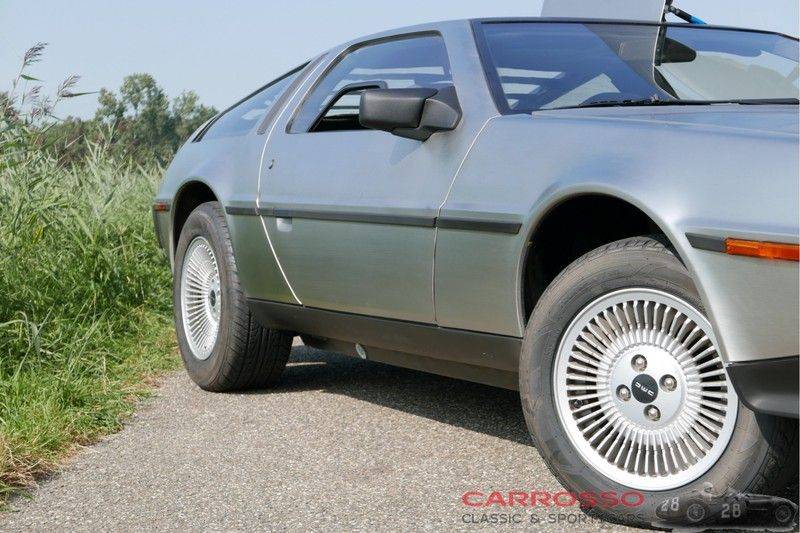 DeLorean DMC De Lorean DMC-12 5 speed M/T  low 10.877 miles afbeelding 17